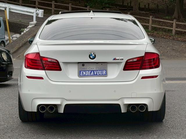 Ｍ５ Ｍ５　サンルーフ　黒革　パワーシート　シートヒーター　ベンチレーション　ヘッドアップディスプレイ　トップビューカメラ　ＥＴＣ　記録簿（12枚目）