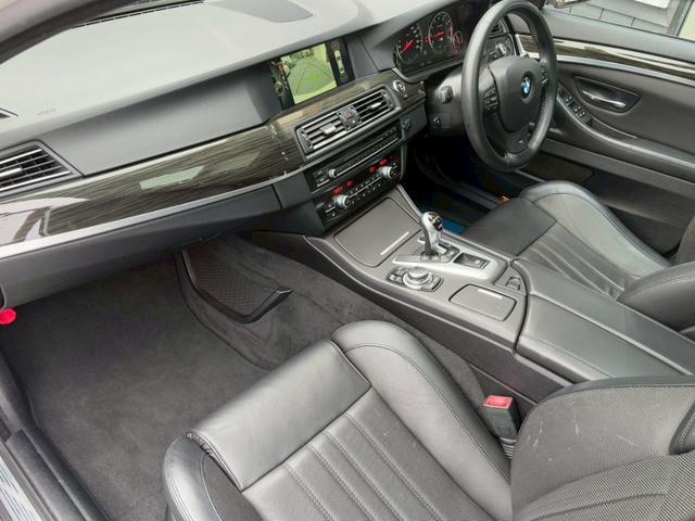 Ｍ５ Ｍ５　サンルーフ　黒革　パワーシート　シートヒーター　ベンチレーション　ヘッドアップディスプレイ　トップビューカメラ　ＥＴＣ　記録簿（18枚目）