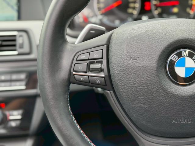 Ｍ５ Ｍ５　サンルーフ　黒革　パワーシート　シートヒーター　ベンチレーション　ヘッドアップディスプレイ　トップビューカメラ　ＥＴＣ　記録簿（28枚目）