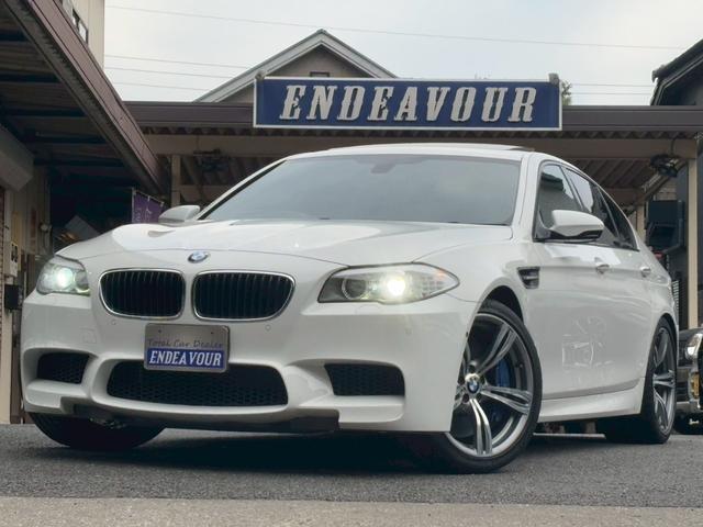 Ｍ５ Ｍ５　サンルーフ　黒革　パワーシート　シートヒーター　ベンチレーション　ヘッドアップディスプレイ　トップビューカメラ　ＥＴＣ　記録簿（44枚目）