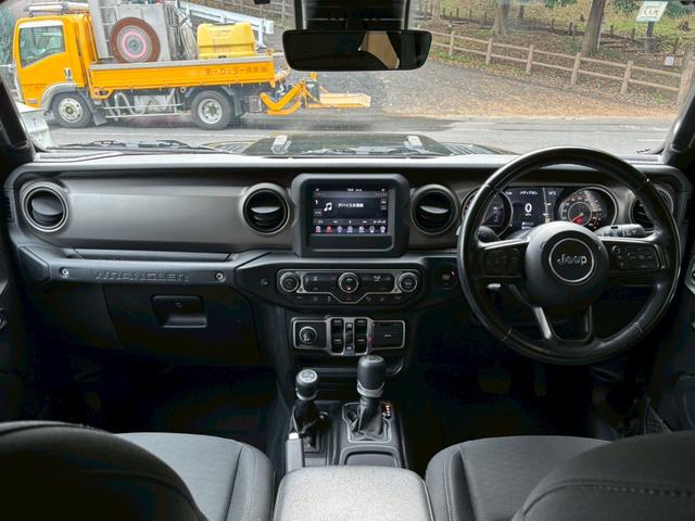 ジープ・ラングラーアンリミテッド ウィリス 100台限定車 スマートキー Bカメラ ブルートゥース クルーズコントロール オートエアコン ETC!(3枚目)