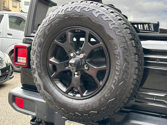 ジープ・ラングラーアンリミテッド ウィリス 100台限定車 スマートキー Bカメラ ブルートゥース クルーズコントロール オートエアコン ETC!(35枚目)