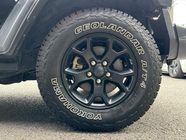 ジープ・ラングラーアンリミテッド ウィリス 100台限定車 スマートキー Bカメラ ブルートゥース クルーズコントロール オートエアコン ETC!(41枚目)