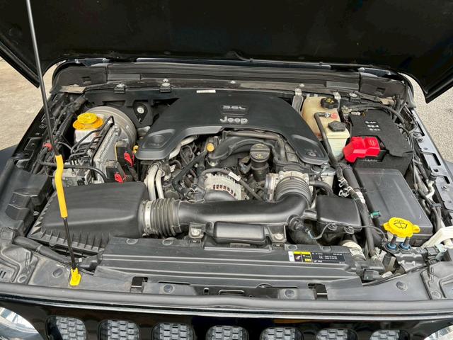 ジープ・ラングラーアンリミテッド ウィリス 100台限定車 スマートキー Bカメラ ブルートゥース クルーズコントロール オートエアコン ETC!(49枚目)