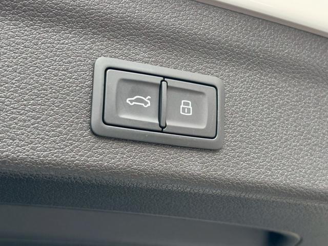 便利なパワートランク装備車です！