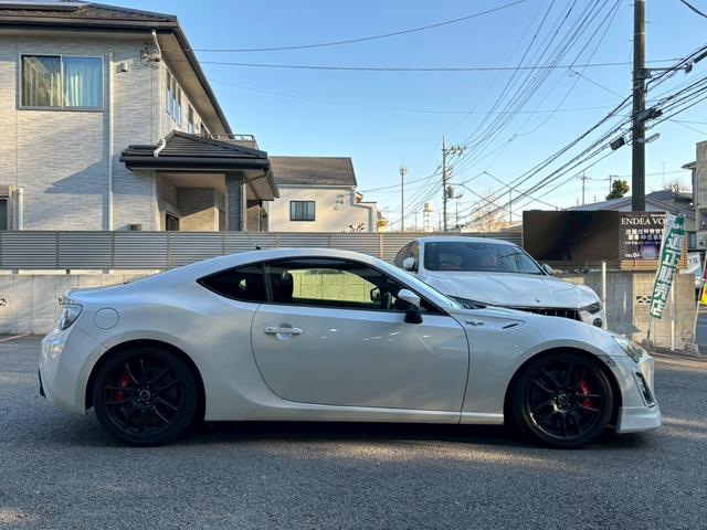 ８６ ＧＴ　ユーザー買取車　フロントバンパー　ナビ　ＴＶ　Ｂｌｕｅｔｏｏｔｈ　取説　記録簿（7枚目）