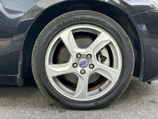 Ｖ６０ Ｔ４　ユーザー様買取車　クルーズコントロール　パワーシート　シートヒーター　ナビ　ＴＶ　ＥＴＣ　スペアキー（32枚目）