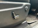 ラレード　後期モデル　バネサス　ナビ　ブルートゥース　Ｂカメラ　スマートキー　禁煙車　クルーズコントロール　サイドステップ　パドルシフト（17枚目）
