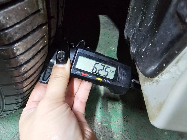 タント カスタムＸ　トップエディションＳＡＩＩ　Ｂｌｕｅｔｏｏｔｈ　Ｂカメラ　フルセグ　エコアイドル　スマートキー　プッシュスタート　パワスラ　シートリフター　オートライト　ステアリングスイッチ　オートエアコン　修復歴なし　ルームクリーニング済み（33枚目）