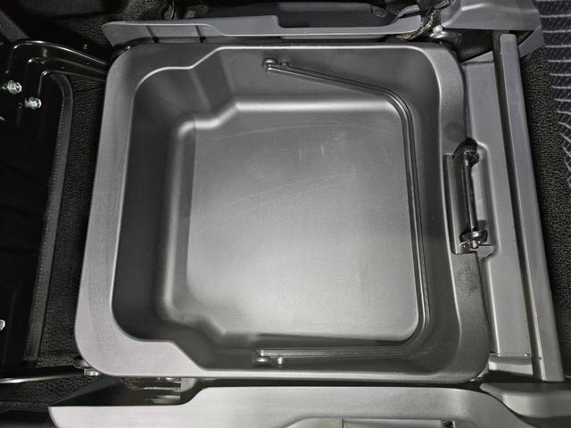 ワゴンRスティングレー X アイドリングストップ ETC 地デジ スマートキー プッシュスタート オートライト 電格ミラー シートリフター オートエアコン タイミングチェーン 修復歴なし AA評価4点 ルームクリーニング済み(55枚目)