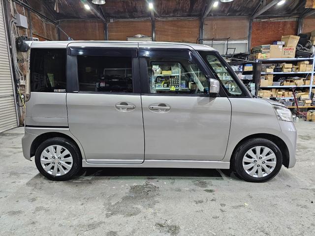 スペーシアカスタム ＸＳ　Ｂｌｕｅｔｏｏｔｈ接続　両側パワスラ　ビルトインＥＴＣ　アイドリングストップ　スマートキー　プッシュスタート　オートライト　ＯＨコンソール　オートエアコン　ルームクリーニング済み　車検Ｒ８　７月まで（13枚目）