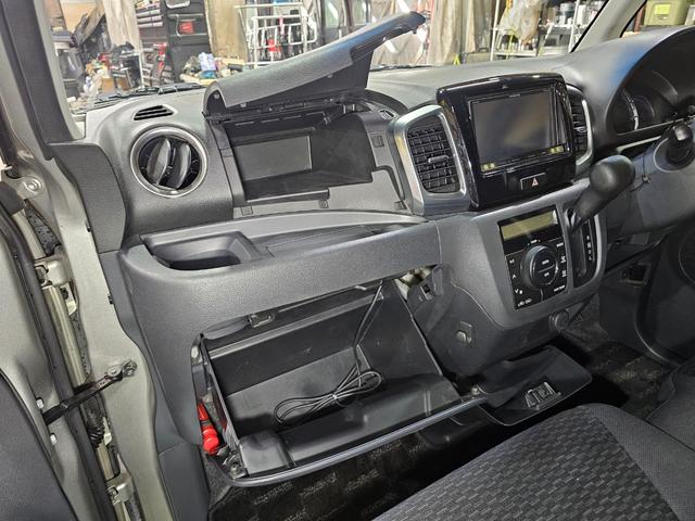 スペーシアカスタム ＸＳ　Ｂｌｕｅｔｏｏｔｈ接続　両側パワスラ　ビルトインＥＴＣ　アイドリングストップ　スマートキー　プッシュスタート　オートライト　ＯＨコンソール　オートエアコン　ルームクリーニング済み　車検Ｒ８　７月まで（58枚目）