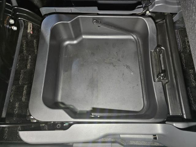 スペーシアカスタム ＸＳ　Ｂｌｕｅｔｏｏｔｈ接続　両側パワスラ　ビルトインＥＴＣ　アイドリングストップ　スマートキー　プッシュスタート　オートライト　ＯＨコンソール　オートエアコン　ルームクリーニング済み　車検Ｒ８　７月まで（60枚目）