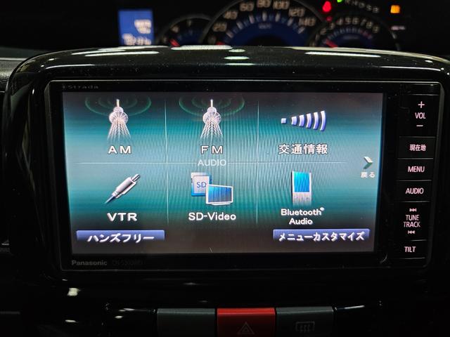 タント カスタムＸ　ローダウン　後期　Ｂｌｕｅｔｏｏｔｈ接続　フルセグ　ＥＴＣ　エコアイドル　スマートキー　パワスラ　足元イルミ　ピラーレス　フルフラットシート　シートカバー　オートエアコン　ルームクリーニング済み（5枚目）