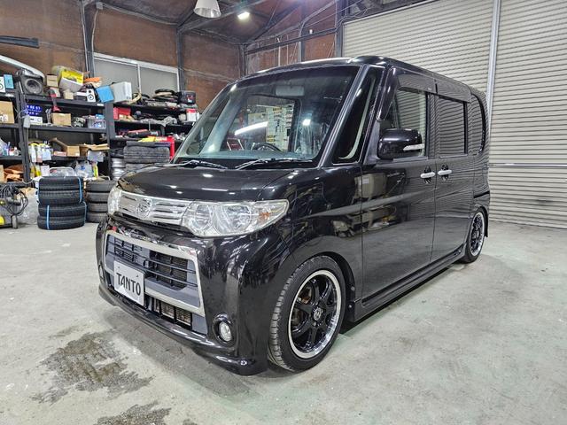 タント カスタムＸ　ローダウン　後期　Ｂｌｕｅｔｏｏｔｈ接続　フルセグ　ＥＴＣ　エコアイドル　スマートキー　パワスラ　足元イルミ　ピラーレス　フルフラットシート　シートカバー　オートエアコン　ルームクリーニング済み（20枚目）