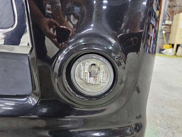 タント カスタムＸ　ローダウン　後期　Ｂｌｕｅｔｏｏｔｈ接続　フルセグ　ＥＴＣ　エコアイドル　スマートキー　パワスラ　足元イルミ　ピラーレス　フルフラットシート　シートカバー　オートエアコン　ルームクリーニング済み（29枚目）