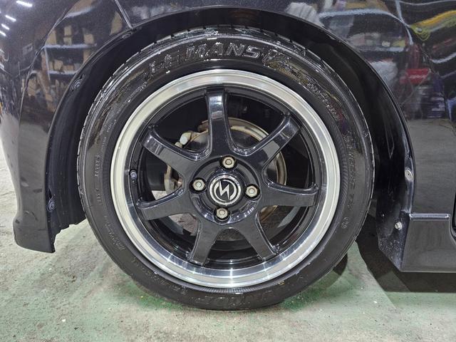 タント カスタムＸ　ローダウン　後期　Ｂｌｕｅｔｏｏｔｈ接続　フルセグ　ＥＴＣ　エコアイドル　スマートキー　パワスラ　足元イルミ　ピラーレス　フルフラットシート　シートカバー　オートエアコン　ルームクリーニング済み（34枚目）