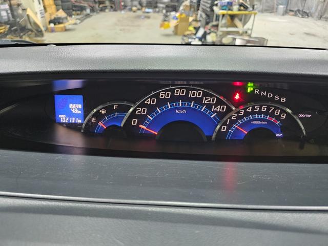 タント カスタムＸ　ローダウン　後期　Ｂｌｕｅｔｏｏｔｈ接続　フルセグ　ＥＴＣ　エコアイドル　スマートキー　パワスラ　足元イルミ　ピラーレス　フルフラットシート　シートカバー　オートエアコン　ルームクリーニング済み（43枚目）