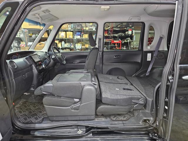 フルフラットになるのでお買い物などにも大変便利です。