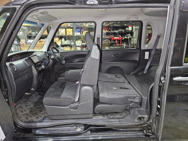 フルフラットになるのでお買い物などにも大変便利です。