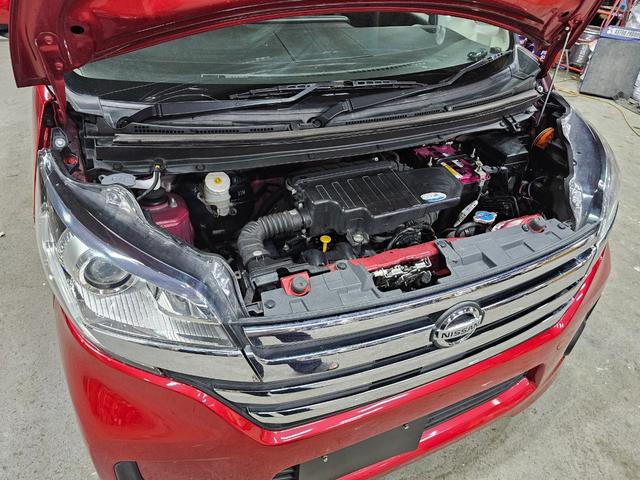 デイズルークス ハイウェイスター X アラウンドビューモニター Bluetooth接続 フルセグ Bカメラ ETC アイドリングストップ スマートキー2つ プッシュスタート 両側スライドドア 衝突軽減 オートエアコン 車内清掃済み(71枚目)