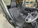 ベンチシートなので、軽自動車でもゆったりしてます。