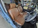 ベンチシートなので、軽自動車でもゆったりしてます。