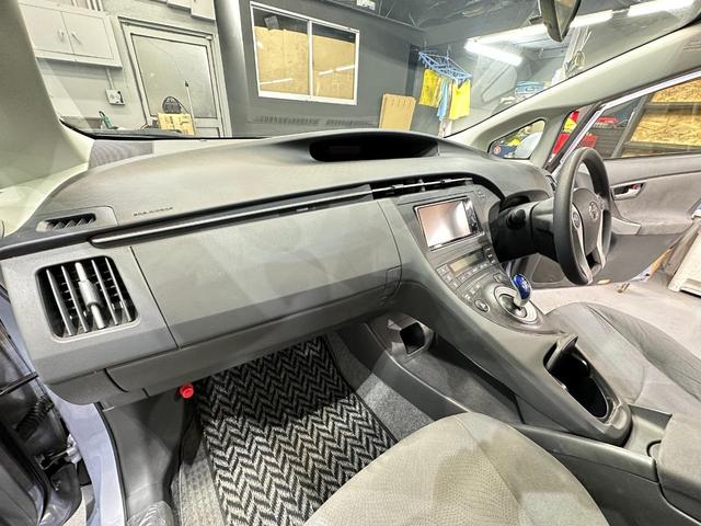 S 1年保証 ナビ 1セグTV バックカメラ フルオートエアコン スマートキー プッシュスタート 禁煙車 前後ショック新品交換済 LEDヘッドライト 純正15インチアルミ EGRバルブ・パイプ一式清掃済(63枚目)