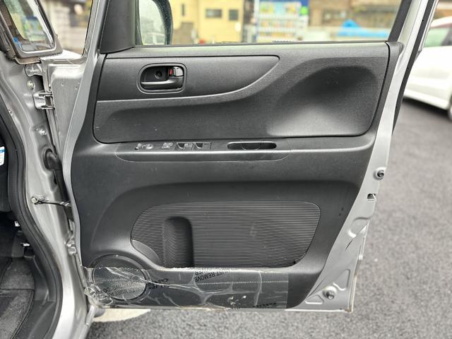 Ｇ・Ｌパッケージ　１オーナー　衝突被害軽減ブレーキ　後期　禁煙車　ＤＯＰメモリナビ　１セグＴＶ　Ｂｌｕｅｔｏｏｔｈ　バックカメラ　ビルトインナビ連動ＥＴＣ　ステリモ　ミラーウインカー　フルオートＡＣ　パワースライドドア(61枚目)