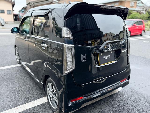 Ｎ－ＷＧＮカスタム Ｇ・ターボパッケージ　全国対応１年保証付　禁煙車　半革シート　衝突軽減ブレーキ　ターボ　パドルシフト　クルコン　プッシュスタート　スマートキ　フルオートエアコン　ＨＩＤヘッドライト　フルエアロ　１４インチアルミ　ローダウン（12枚目）