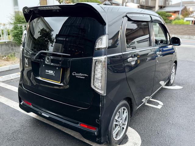 Ｎ－ＷＧＮカスタム Ｇ・ターボパッケージ　全国対応１年保証付　禁煙車　半革シート　衝突軽減ブレーキ　ターボ　パドルシフト　クルコン　プッシュスタート　スマートキ　フルオートエアコン　ＨＩＤヘッドライト　フルエアロ　１４インチアルミ　ローダウン（13枚目）