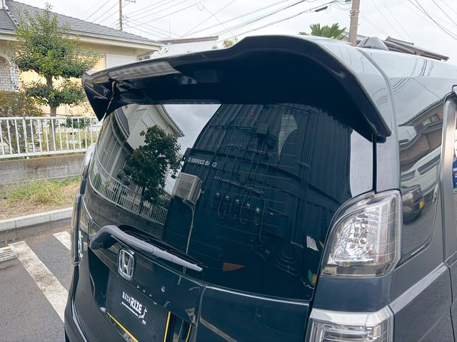 Ｎ－ＷＧＮカスタム Ｇ・ターボパッケージ　全国対応１年保証付　禁煙車　半革シート　衝突軽減ブレーキ　ターボ　パドルシフト　クルコン　プッシュスタート　スマートキ　フルオートエアコン　ＨＩＤヘッドライト　フルエアロ　１４インチアルミ　ローダウン（16枚目）