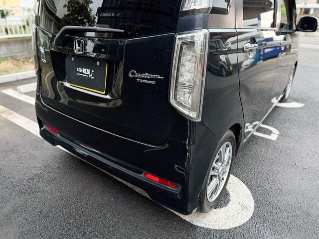 Ｎ－ＷＧＮカスタム Ｇ・ターボパッケージ　全国対応１年保証付　禁煙車　半革シート　衝突軽減ブレーキ　ターボ　パドルシフト　クルコン　プッシュスタート　スマートキ　フルオートエアコン　ＨＩＤヘッドライト　フルエアロ　１４インチアルミ　ローダウン（21枚目）