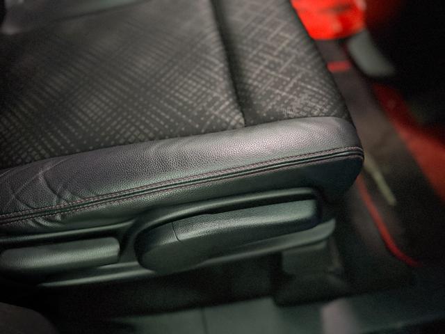 Ｎ－ＷＧＮカスタム Ｇ・ターボパッケージ　全国対応１年保証付　禁煙車　半革シート　衝突軽減ブレーキ　ターボ　パドルシフト　クルコン　プッシュスタート　スマートキ　フルオートエアコン　ＨＩＤヘッドライト　フルエアロ　１４インチアルミ　ローダウン（59枚目）