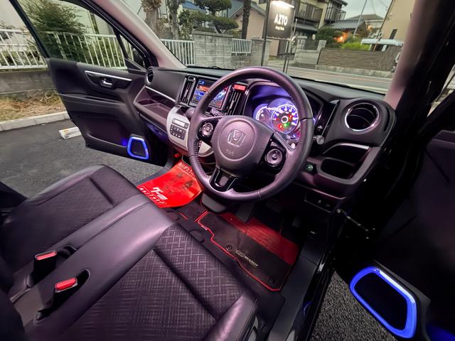 Ｎ－ＷＧＮカスタム Ｇ・ターボパッケージ　全国対応１年保証付　禁煙車　半革シート　衝突軽減ブレーキ　ターボ　パドルシフト　クルコン　プッシュスタート　スマートキ　フルオートエアコン　ＨＩＤヘッドライト　フルエアロ　１４インチアルミ　ローダウン（64枚目）