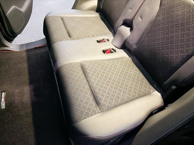 Ｎ－ＷＧＮカスタム Ｇ・ターボパッケージ　全国対応１年保証付　禁煙車　半革シート　衝突軽減ブレーキ　ターボ　パドルシフト　クルコン　プッシュスタート　スマートキ　フルオートエアコン　ＨＩＤヘッドライト　フルエアロ　１４インチアルミ　ローダウン（79枚目）