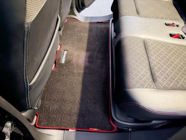 Ｎ－ＷＧＮカスタム Ｇ・ターボパッケージ　全国対応１年保証付　禁煙車　半革シート　衝突軽減ブレーキ　ターボ　パドルシフト　クルコン　プッシュスタート　スマートキ　フルオートエアコン　ＨＩＤヘッドライト　フルエアロ　１４インチアルミ　ローダウン（80枚目）