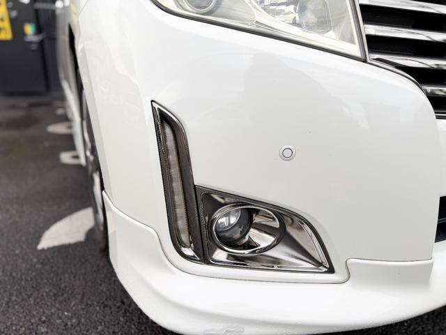 エルグランド ２５０ハイウェイスターアーバンクロム　禁煙車　純正ナビ　アラウンドビューモニター　パワーバックドア　両側パワースライドドア　本革シート　Ｐスタート　スマートキー　フリップダウンモニター　デイライト　ドラレコ　キャプテン　オットマン　７人（30枚目）