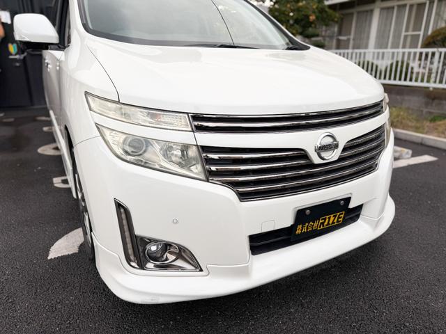 エルグランド ２５０ハイウェイスターアーバンクロム　禁煙車　純正ナビ　アラウンドビューモニター　パワーバックドア　両側パワースライドドア　本革シート　Ｐスタート　スマートキー　フリップダウンモニター　デイライト　ドラレコ　キャプテン　オットマン　７人（32枚目）