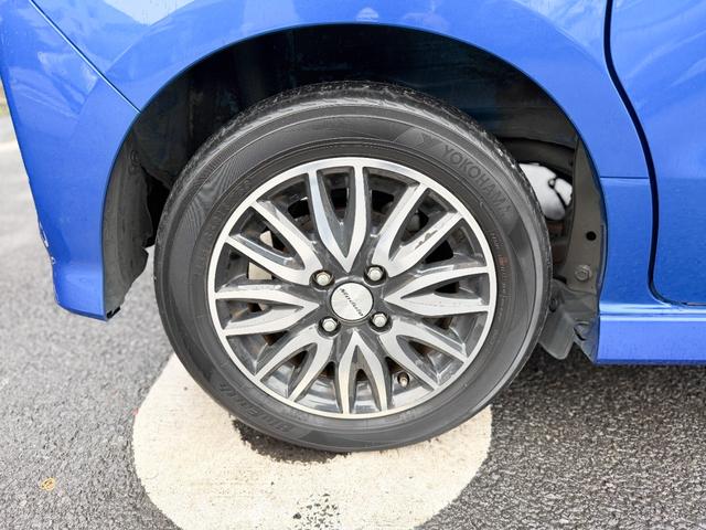 N-BOXカスタム G・Lホンダセンシング 青/黒ツートンカラー モデューロ14インチホイール 純正OP8インチインターナビ 地デジTV Bluetooth バックカメラ フルオートエアコン 両側パワースライドドア ビルトインETC クルコン(24枚目)