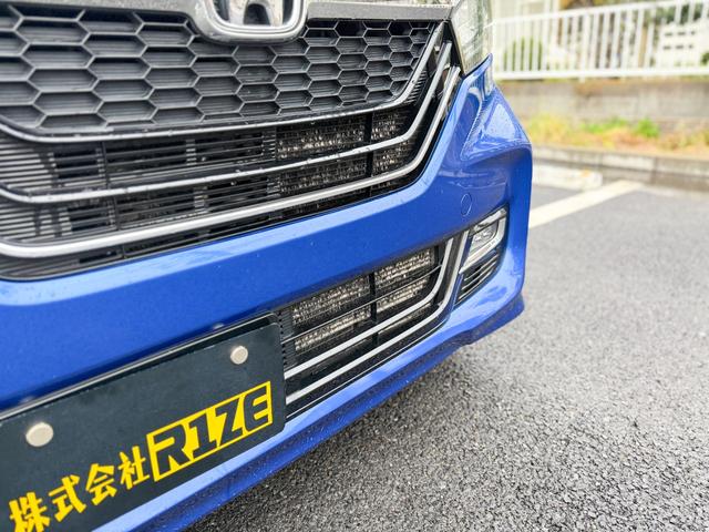 N-BOXカスタム G・Lホンダセンシング 青/黒ツートンカラー モデューロ14インチホイール 純正OP8インチインターナビ 地デジTV Bluetooth バックカメラ フルオートエアコン 両側パワースライドドア ビルトインETC クルコン(33枚目)