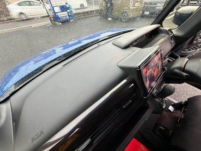N-BOXカスタム G・Lホンダセンシング 青/黒ツートンカラー モデューロ14インチホイール 純正OP8インチインターナビ 地デジTV Bluetooth バックカメラ フルオートエアコン 両側パワースライドドア ビルトインETC クルコン(38枚目)