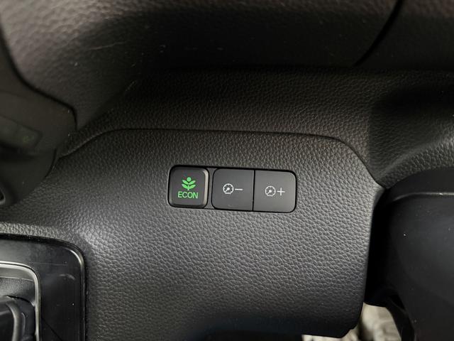 N-BOXカスタム G・Lホンダセンシング 青/黒ツートンカラー モデューロ14インチホイール 純正OP8インチインターナビ 地デジTV Bluetooth バックカメラ フルオートエアコン 両側パワースライドドア ビルトインETC クルコン(56枚目)