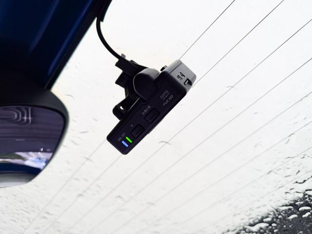 N-BOXカスタム G・Lホンダセンシング 青/黒ツートンカラー モデューロ14インチホイール 純正OP8インチインターナビ 地デジTV Bluetooth バックカメラ フルオートエアコン 両側パワースライドドア ビルトインETC クルコン(80枚目)