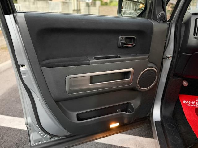 「安心プラン」では認証工場にて記録簿に基づく法定点検を実施し「バッテリー・前後ワイパー・エンジンオイル・エンジンオイルエレメント」を無条件で全て新品交換をさせて頂きます。厳正な体制を整えております♪