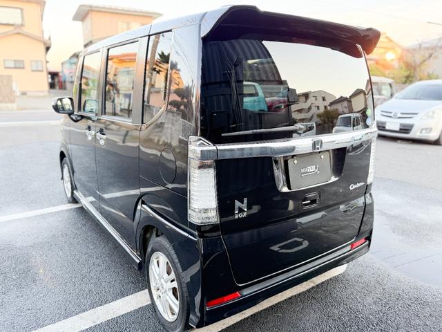Ｎ－ＢＯＸカスタム Ｇ・Ｌパッケージ　全国対応１年保証付　禁煙車　両側パワースライドドア　純正ＯＰインターナビ　地デジＴＶ　Ｂｌｕｅｔｏｏｔｈ　フルオートエアコン　ＨＩＤ　１４インチアルミ　フルエアロ　スマートキー　プッシュスタート（12枚目）
