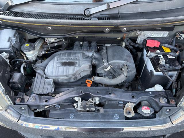 Ｎ－ＢＯＸカスタム Ｇ・Ｌパッケージ　全国対応１年保証付　禁煙車　両側パワースライドドア　純正ＯＰインターナビ　地デジＴＶ　Ｂｌｕｅｔｏｏｔｈ　フルオートエアコン　ＨＩＤ　１４インチアルミ　フルエアロ　スマートキー　プッシュスタート（32枚目）