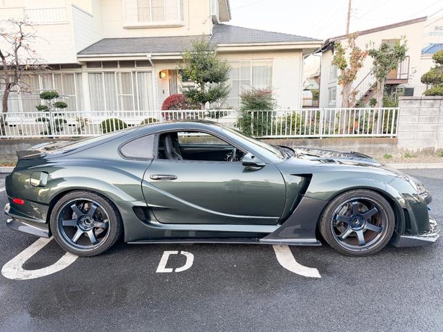 スープラ 　競技用車両　全塗装　６速ＭＴ　２ＪＺＧＴＥ　ＪＢＬサウンドシステム　レイズ１９インチ　公認ＶＡＲＩＳワイドボディーキット　キーレスセキュリティー　３人乗車構変　エンドレスブレーキ　ラジエター　車高調（9枚目）