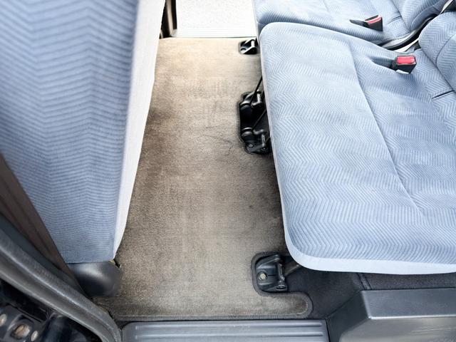 バモス 　Ｍ　禁煙車　両側スライドドア　純正ＯＰナビ　１セグＴＶ　エアコン　キーレス　ヘッドライトレベライザー　ＥＴＣ　４ナンバーバン登録　パワーウインドー　フルフラット　ＡＴ　集中ドアロック　グレーインテリア（78枚目）