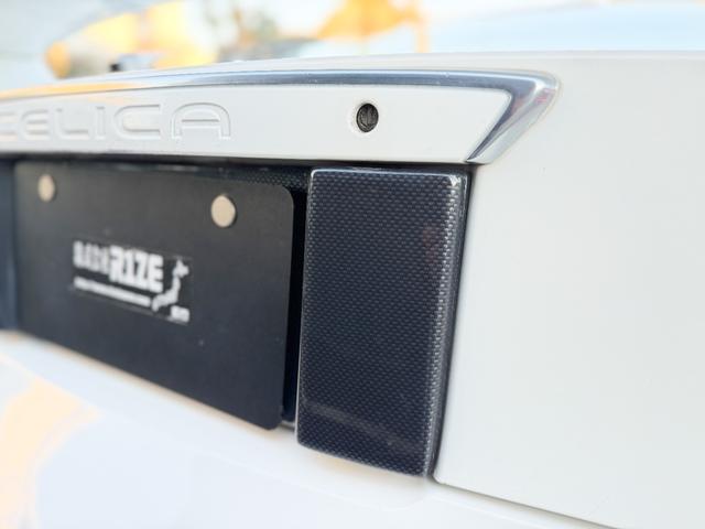 弊社は二輪車の販売も行っております。原付〜大型二輪まで対応可能。常時数台在庫もしておりますのでバイク好きのお客様ウェルカムです♪